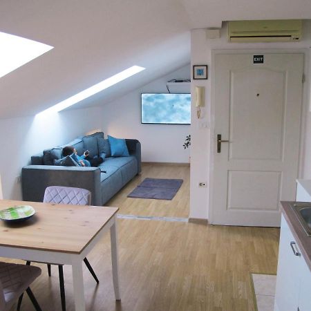 Apartment Ivna プーラ エクステリア 写真